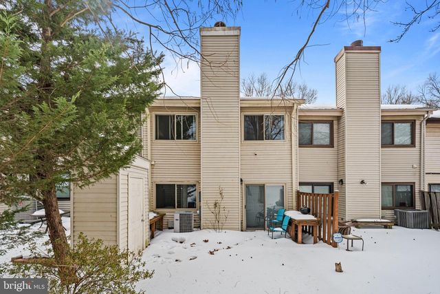 7105 ORA GLEN CT, Greenbelt, MD 20770