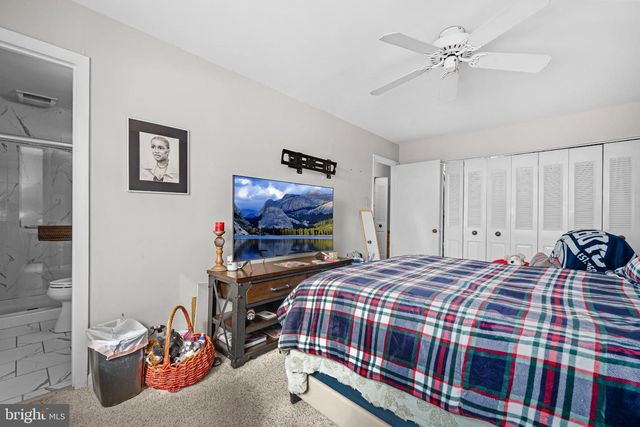 7105 ORA GLEN CT, Greenbelt, MD 20770