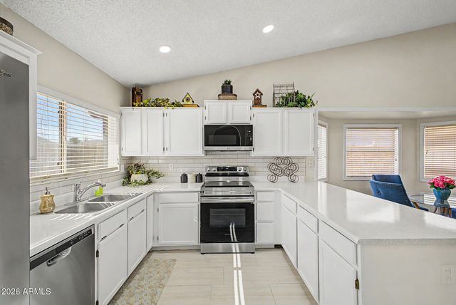 11222 N 77Th Avenue, Peoria, AZ 85345