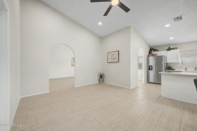 11222 N 77Th Avenue, Peoria, AZ 85345