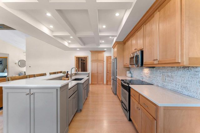 W2562 FONTANA WAY, Appleton, WI 54915