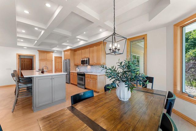 W2562 FONTANA WAY, Appleton, WI 54915
