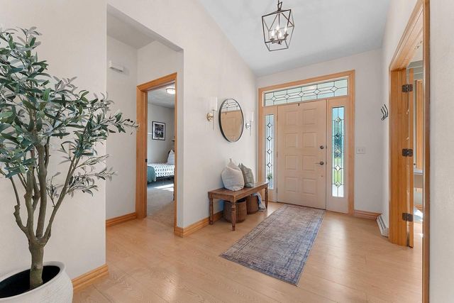 W2562 FONTANA WAY, Appleton, WI 54915