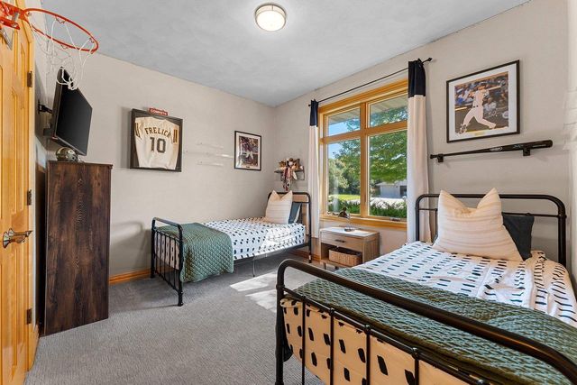 W2562 FONTANA WAY, Appleton, WI 54915
