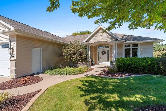 W2562 FONTANA WAY, Appleton, WI 54915