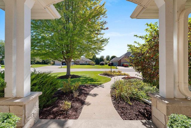 W2562 FONTANA WAY, Appleton, WI 54915