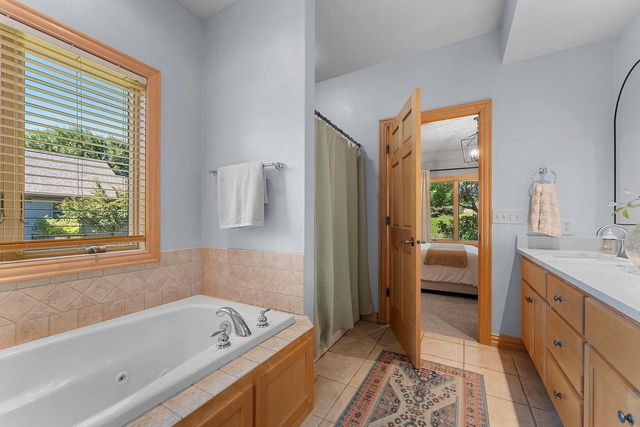 W2562 FONTANA WAY, Appleton, WI 54915