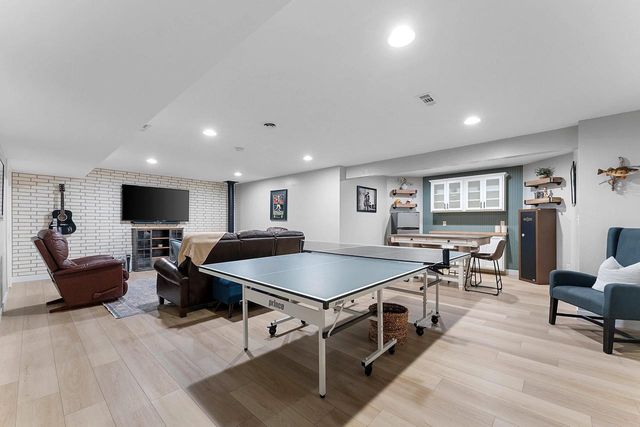 W2562 FONTANA WAY, Appleton, WI 54915