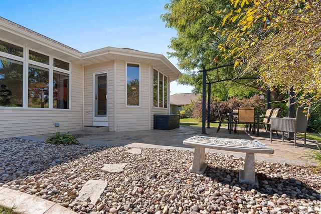 W2562 FONTANA WAY, Appleton, WI 54915