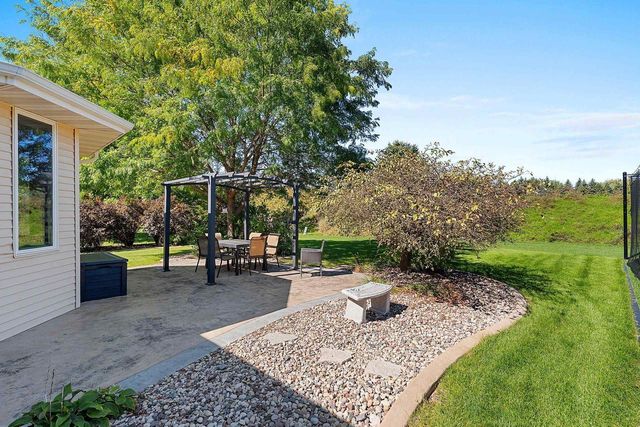 W2562 FONTANA WAY, Appleton, WI 54915