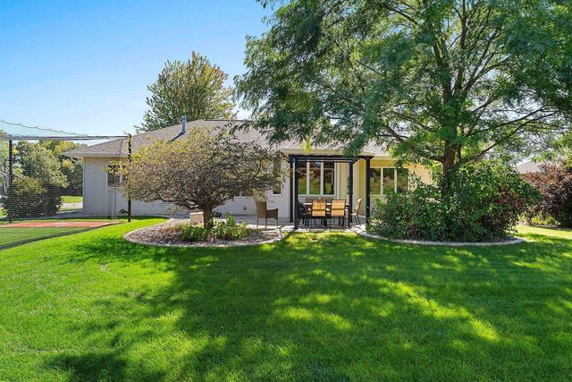 W2562 FONTANA WAY, Appleton, WI 54915