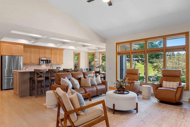 W2562 FONTANA WAY, Appleton, WI 54915