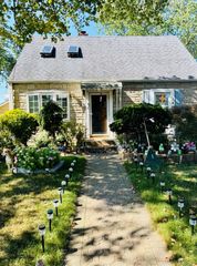 75 Peninsula Boulevard, Valley Stream, NY 11581