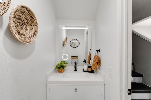 5025 Valley Crest Dr 147, Concord, CA 94521