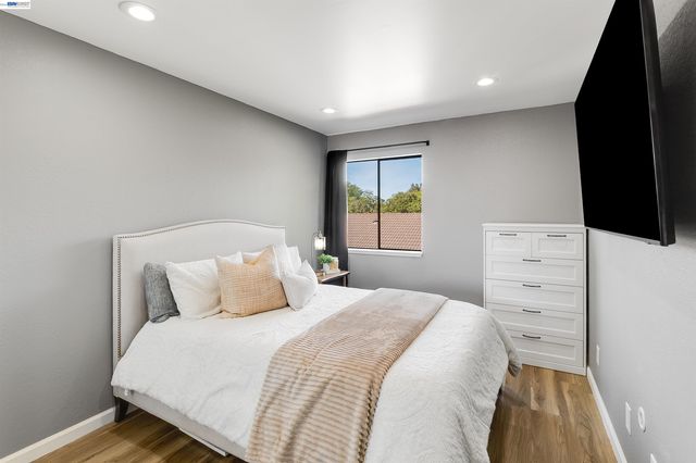 5025 Valley Crest Dr 147, Concord, CA 94521