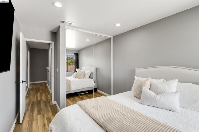 5025 Valley Crest Dr 147, Concord, CA 94521