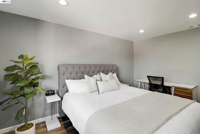 5025 Valley Crest Dr 147, Concord, CA 94521