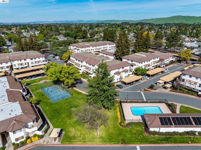 5025 Valley Crest Dr 147, Concord, CA 94521