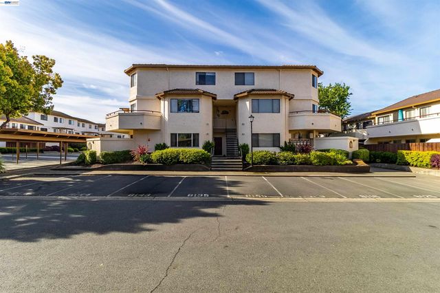 5025 Valley Crest Dr 147, Concord, CA 94521