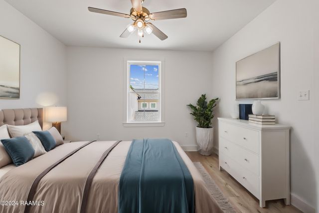 120 Mayberry Grove Street, Youngsville, LA 70592