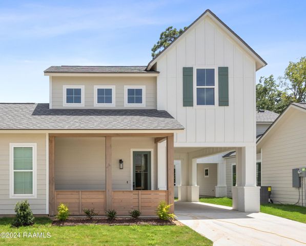 120 Mayberry Grove Street, Youngsville, LA 70592