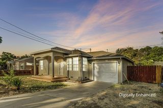 136 Village Rd, Modesto, CA 95354