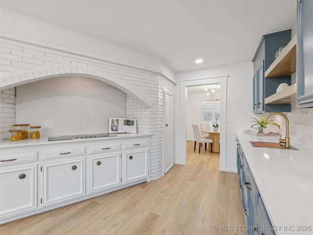 7432 E 68th Place, Tulsa, OK 74133