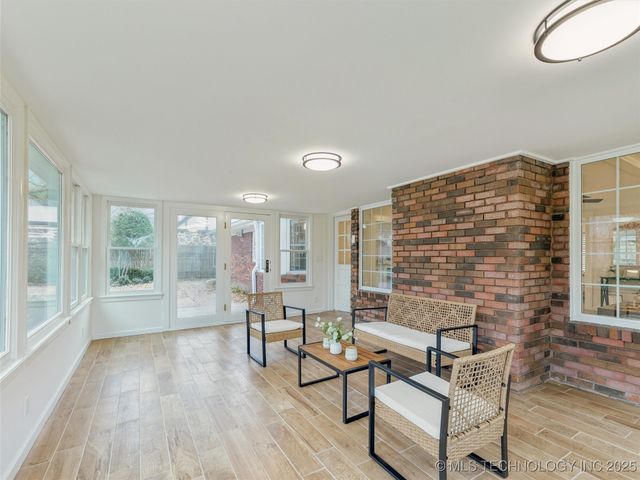 7432 E 68th Place, Tulsa, OK 74133