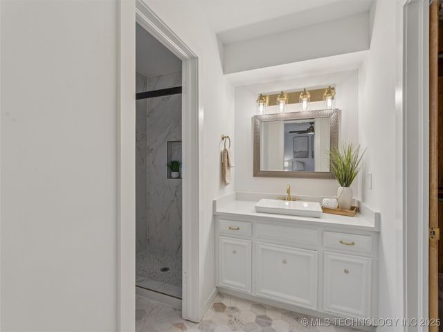 7432 E 68th Place, Tulsa, OK 74133