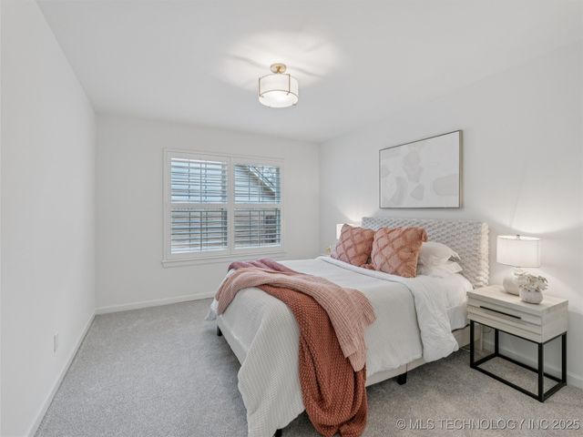 7432 E 68th Place, Tulsa, OK 74133