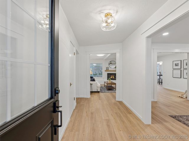 7432 E 68th Place, Tulsa, OK 74133