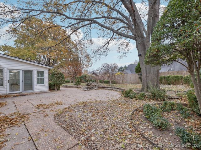 7432 E 68th Place, Tulsa, OK 74133