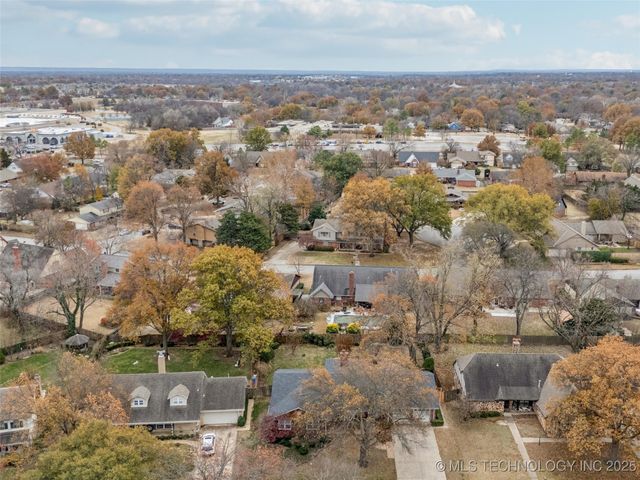 7432 E 68th Place, Tulsa, OK 74133