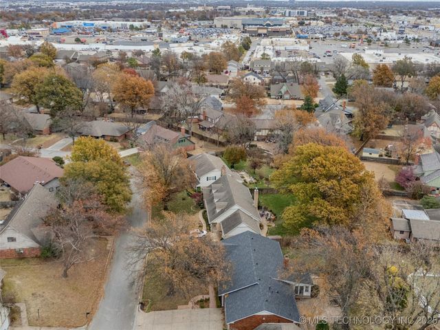 7432 E 68th Place, Tulsa, OK 74133
