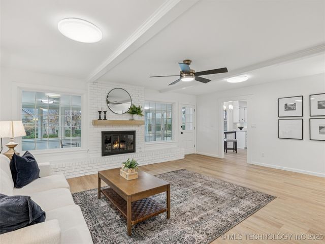 7432 E 68th Place, Tulsa, OK 74133