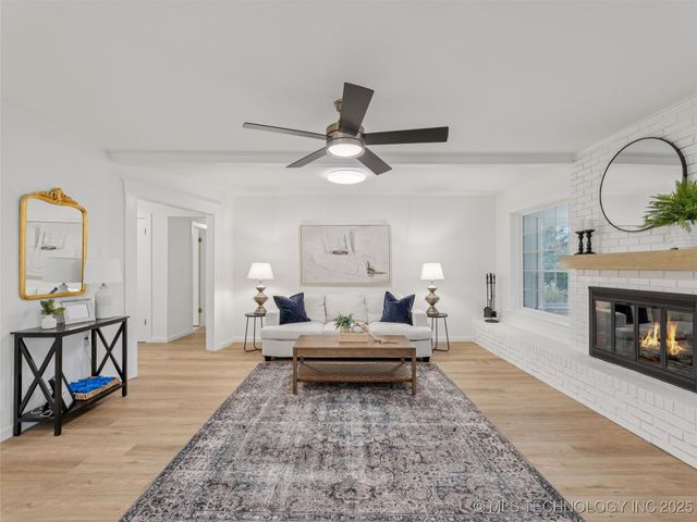 7432 E 68th Place, Tulsa, OK 74133