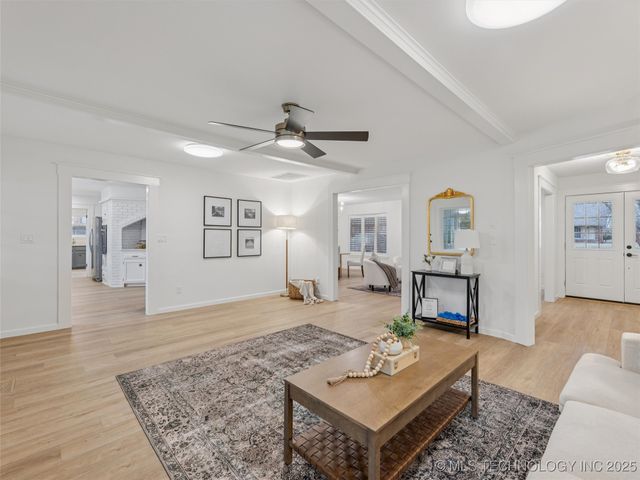 7432 E 68th Place, Tulsa, OK 74133