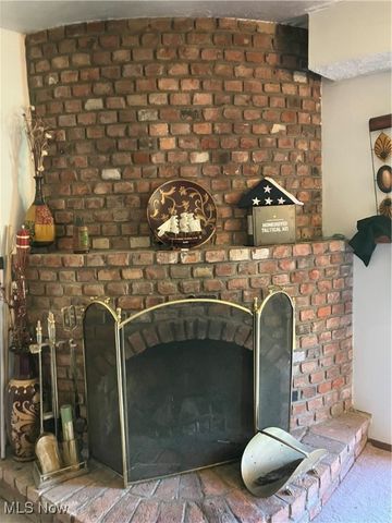 237 Greenbriar Court, Euclid, OH 44143