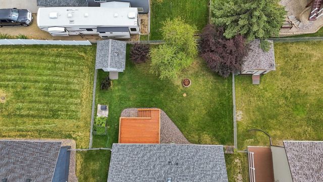 2643 Guthrie Avenue N, Oakdale, MN 55128