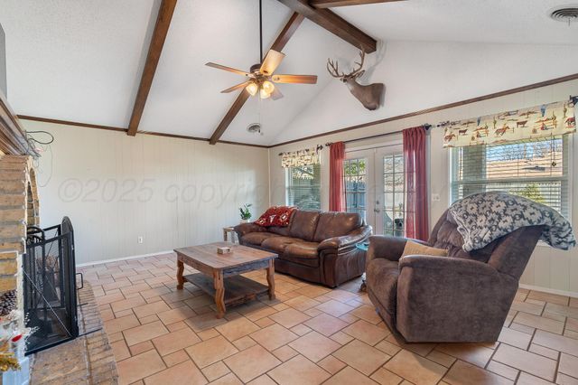 1027 SANTA FE Trail, Canyon, TX 79015