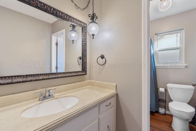 1027 SANTA FE Trail, Canyon, TX 79015