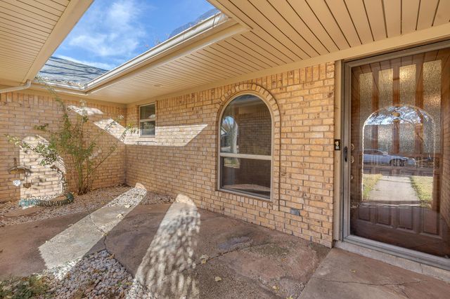 1027 SANTA FE Trail, Canyon, TX 79015