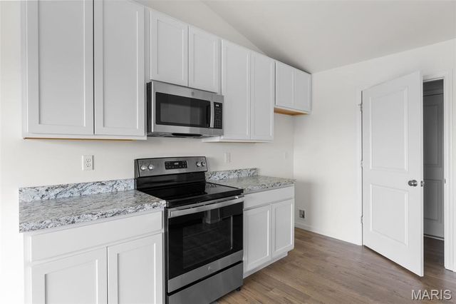 1565 Salerno Drive, St Louis, MO 63133