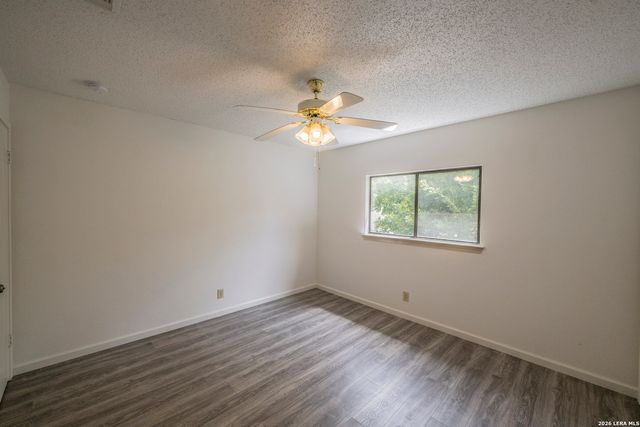 16009 HICKORY WELL DR, San Antonio, TX 78247