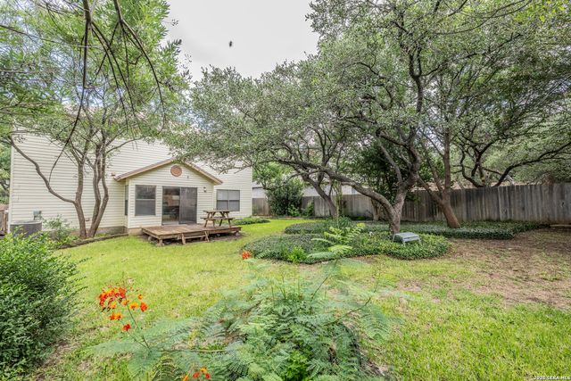 16009 HICKORY WELL DR, San Antonio, TX 78247