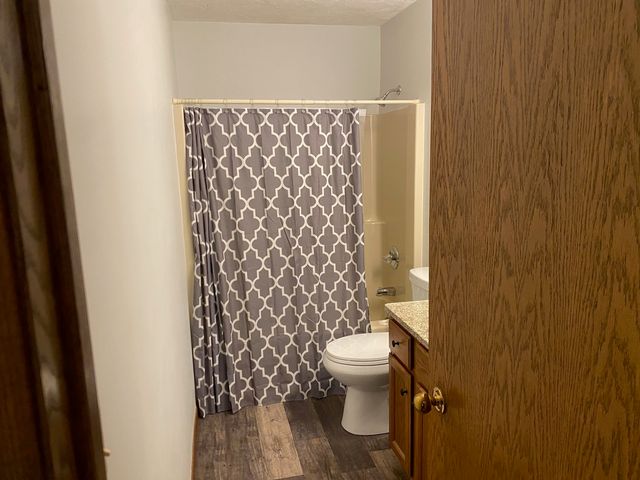 4730 Lockwood Court, Bettendorf, IA 52722