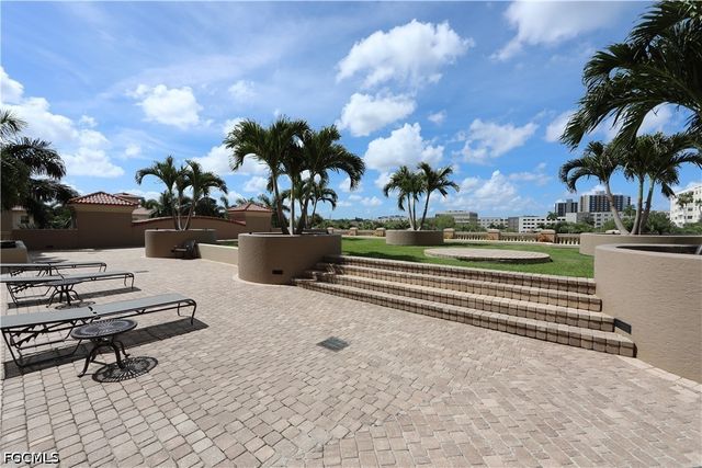 2090 W First ST 1208, Fort Myers, FL 33901