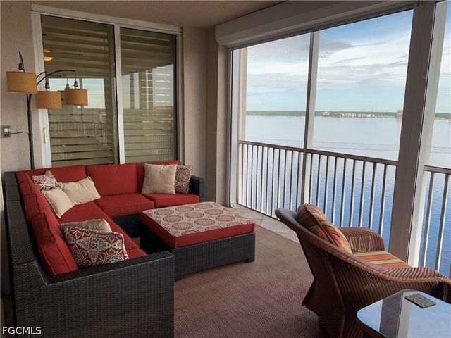 2090 W First ST 1208, Fort Myers, FL 33901