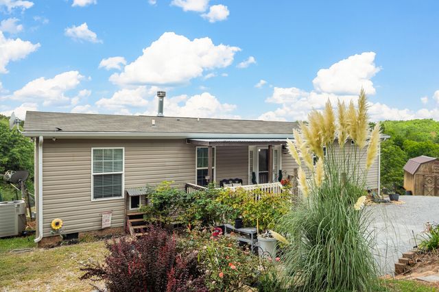 2114 Peach Orchard Rd, Culleoka, TN 38451