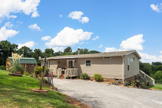 2114 Peach Orchard Rd, Culleoka, TN 38451